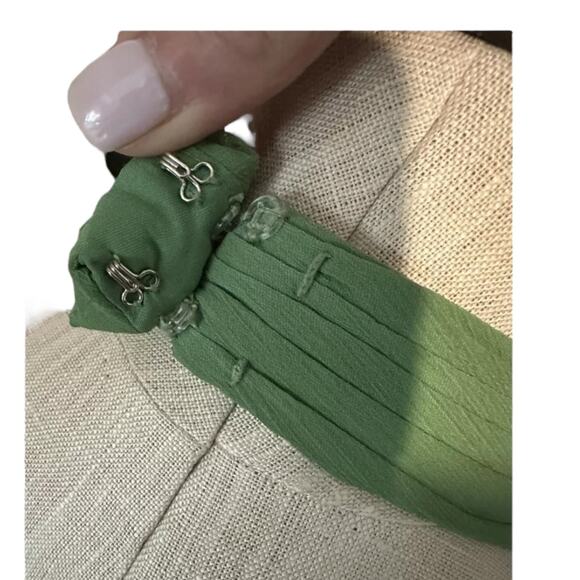 David’s Bridal Green Chiffon Halter Draped cascade Dress Style F12688 size 18 - Picture 13 of 16